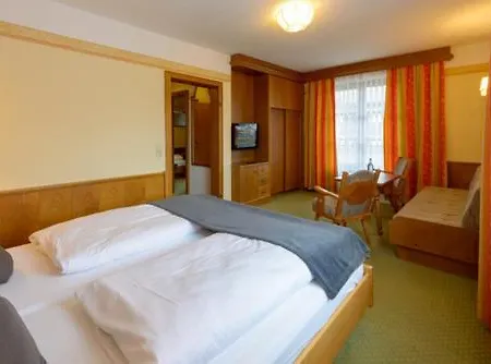 Hotel Kurpark 3*